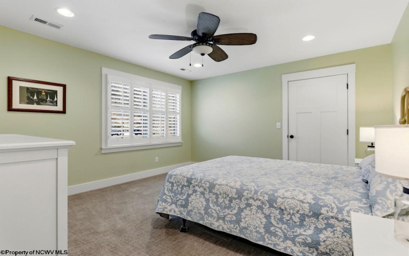 407 Sanctuary Cove, Morgantown, West Virginia 26508, 3 Bedrooms Bedrooms, 8 Rooms Rooms,2 BathroomsBathrooms,Single Family Detached,For Sale,Sanctuary,10163044