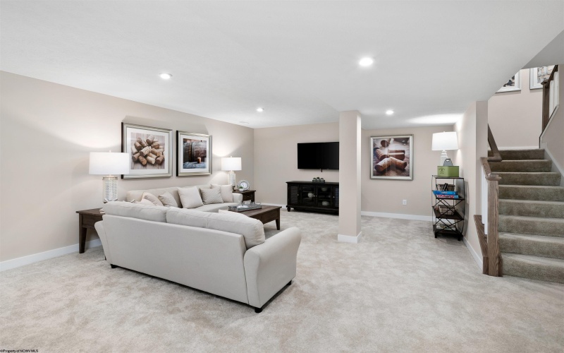 56 Tuscan Drive, Morgantown, West Virginia 26508, 4 Bedrooms Bedrooms, 8 Rooms Rooms,2 BathroomsBathrooms,Single Family Detached,For Sale,Tuscan,10163039