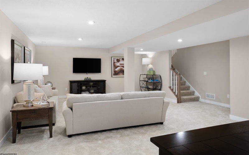 56 Tuscan Drive, Morgantown, West Virginia 26508, 4 Bedrooms Bedrooms, 8 Rooms Rooms,2 BathroomsBathrooms,Single Family Detached,For Sale,Tuscan,10163039