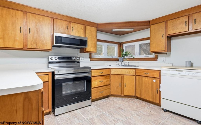 85 Charles Street, Shinnston, West Virginia 26431, 3 Bedrooms Bedrooms, 7 Rooms Rooms,2 BathroomsBathrooms,Single Family Detached,For Sale,Charles,10163038