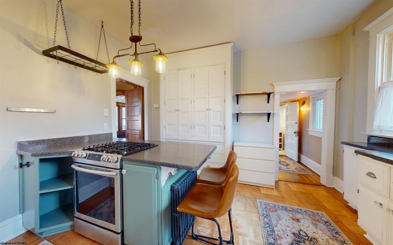 803 Benoni Avenue, Fairmont, West Virginia 26554, 6 Bedrooms Bedrooms, 13 Rooms Rooms,3 BathroomsBathrooms,Single Family Detached,For Sale,Benoni,10163041