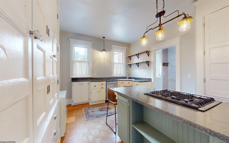 803 Benoni Avenue, Fairmont, West Virginia 26554, 6 Bedrooms Bedrooms, 13 Rooms Rooms,3 BathroomsBathrooms,Single Family Detached,For Sale,Benoni,10163041