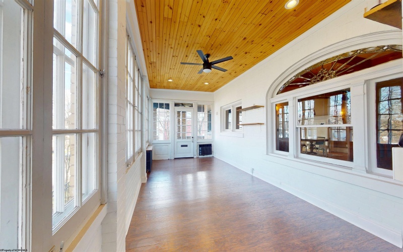 803 Benoni Avenue, Fairmont, West Virginia 26554, 6 Bedrooms Bedrooms, 13 Rooms Rooms,3 BathroomsBathrooms,Single Family Detached,For Sale,Benoni,10163041