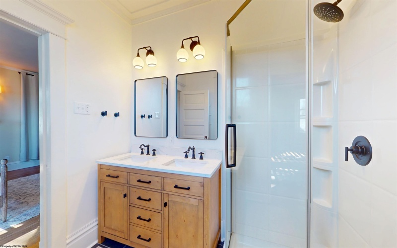 803 Benoni Avenue, Fairmont, West Virginia 26554, 6 Bedrooms Bedrooms, 13 Rooms Rooms,3 BathroomsBathrooms,Single Family Detached,For Sale,Benoni,10163041