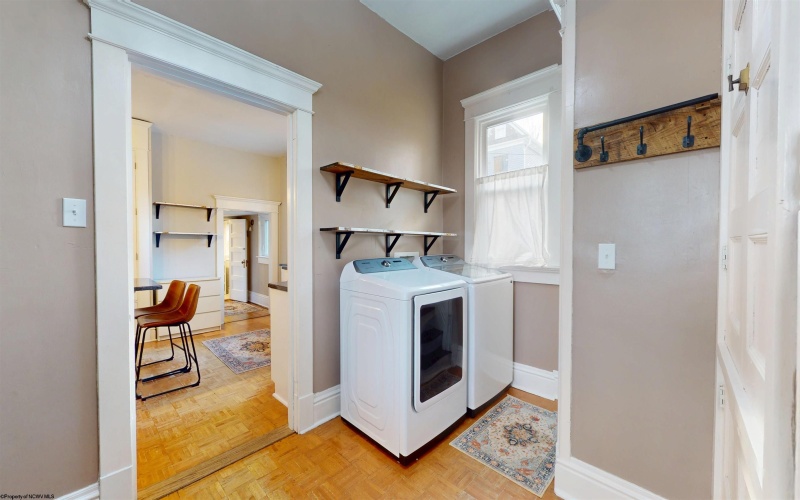 803 Benoni Avenue, Fairmont, West Virginia 26554, 6 Bedrooms Bedrooms, 13 Rooms Rooms,3 BathroomsBathrooms,Single Family Detached,For Sale,Benoni,10163041