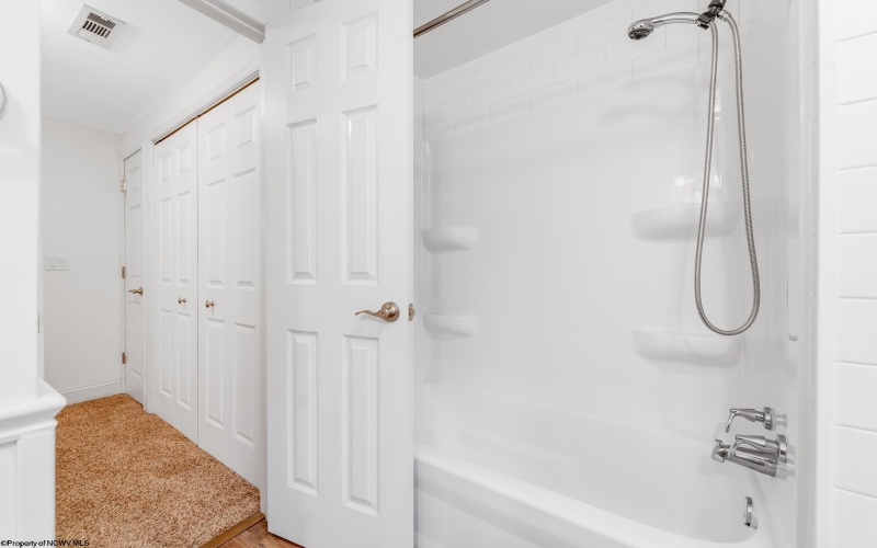 122 Robinson Run Road, Maidsville, West Virginia 26541, 3 Bedrooms Bedrooms, 6 Rooms Rooms,2 BathroomsBathrooms,Single Family Detached,For Sale,Robinson Run,10163059