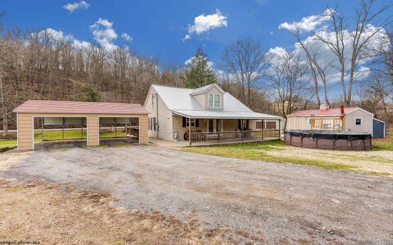 122 Robinson Run Road, Maidsville, West Virginia 26541, 3 Bedrooms Bedrooms, 6 Rooms Rooms,2 BathroomsBathrooms,Single Family Detached,For Sale,Robinson Run,10163059