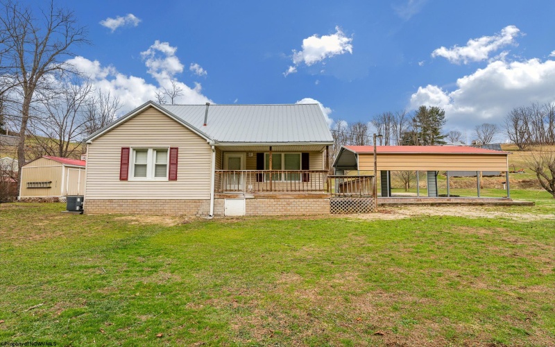 122 Robinson Run Road, Maidsville, West Virginia 26541, 3 Bedrooms Bedrooms, 6 Rooms Rooms,2 BathroomsBathrooms,Single Family Detached,For Sale,Robinson Run,10163059