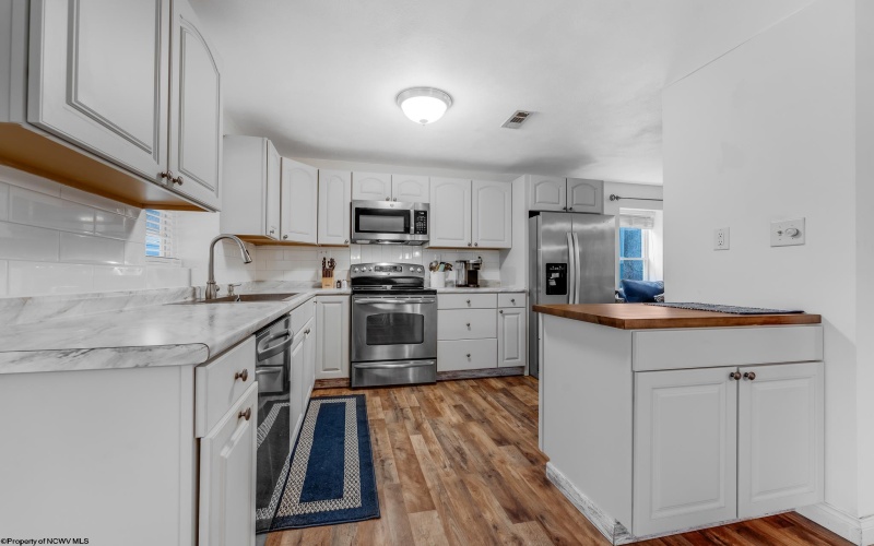 122 Robinson Run Road, Maidsville, West Virginia 26541, 3 Bedrooms Bedrooms, 6 Rooms Rooms,2 BathroomsBathrooms,Single Family Detached,For Sale,Robinson Run,10163059