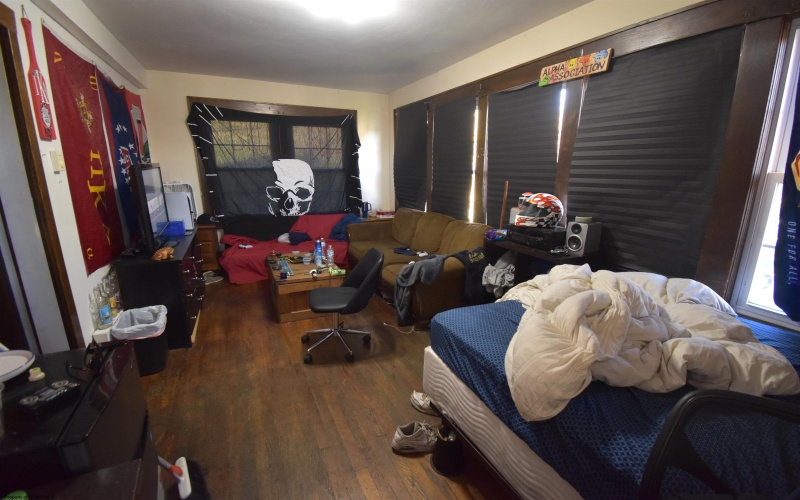 678 Spruce Street, Morgantown, West Virginia 26505, 9 Bedrooms Bedrooms, 12 Rooms Rooms,3 BathroomsBathrooms,Residential Rentals,For Rent,Spruce,10163054