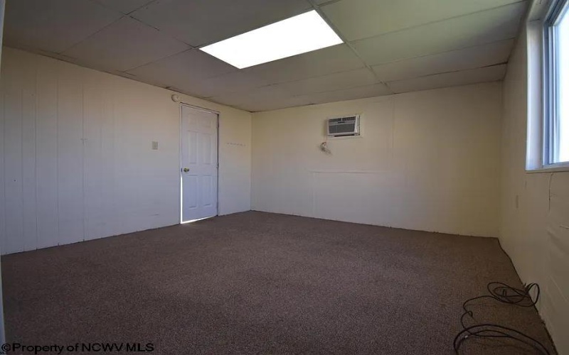 665 Price Street, Morgantown, West Virginia 26505, 2 Bedrooms Bedrooms, 4 Rooms Rooms,1 BathroomBathrooms,Residential Rentals,For Rent,Price,10163055