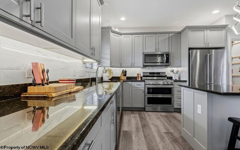 225 Frisco Lane, Bridgeport, West Virginia 26330, 3 Bedrooms Bedrooms, 7 Rooms Rooms,2 BathroomsBathrooms,Single Family Detached,For Sale,Frisco,10163051