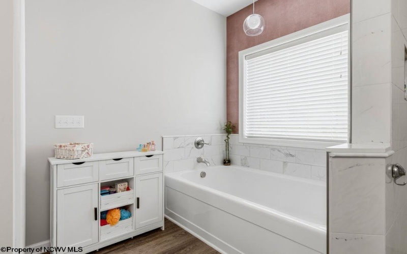 225 Frisco Lane, Bridgeport, West Virginia 26330, 3 Bedrooms Bedrooms, 7 Rooms Rooms,2 BathroomsBathrooms,Single Family Detached,For Sale,Frisco,10163051