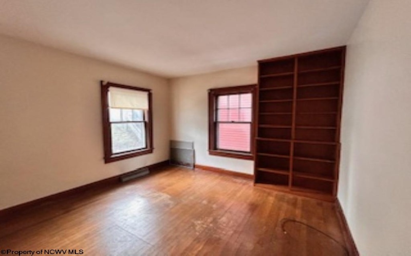 805 Chestnut Street, Clarksburg, West Virginia 26301, 3 Bedrooms Bedrooms, 10 Rooms Rooms,2 BathroomsBathrooms,Single Family Detached,For Sale,Chestnut,10163068