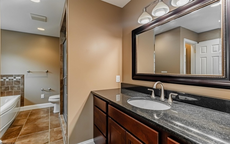 4 Palmetto Drive, Morgantown, West Virginia 26508, 3 Bedrooms Bedrooms, 7 Rooms Rooms,4 BathroomsBathrooms,Residential Rentals,For Rent,Palmetto,10163069