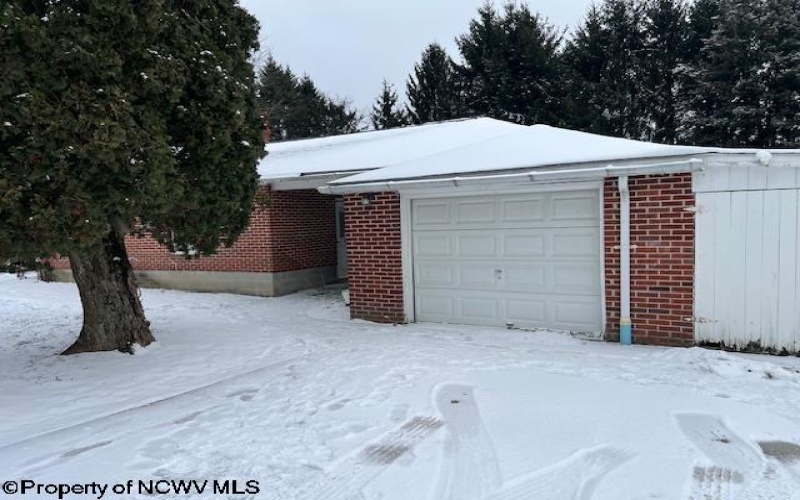 81 Pine Circle Drive, Elkins, West Virginia 26241, 3 Bedrooms Bedrooms, 8 Rooms Rooms,1 BathroomBathrooms,Single Family Detached,For Sale,Pine Circle,10163067