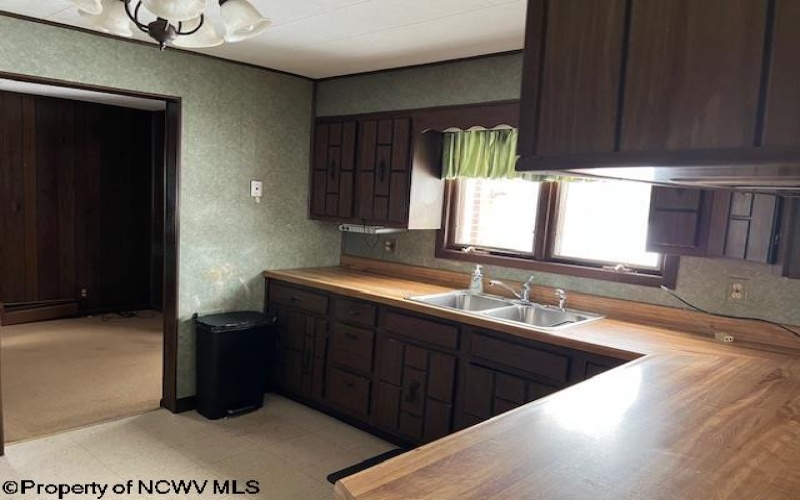 81 Pine Circle Drive, Elkins, West Virginia 26241, 3 Bedrooms Bedrooms, 8 Rooms Rooms,1 BathroomBathrooms,Single Family Detached,For Sale,Pine Circle,10163067