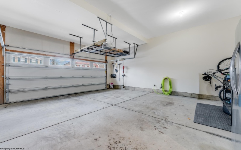 80 Lavista Drive, Morgantown, West Virginia 26508, 4 Bedrooms Bedrooms, 8 Rooms Rooms,2 BathroomsBathrooms,Single Family Detached,For Sale,Lavista,10163060