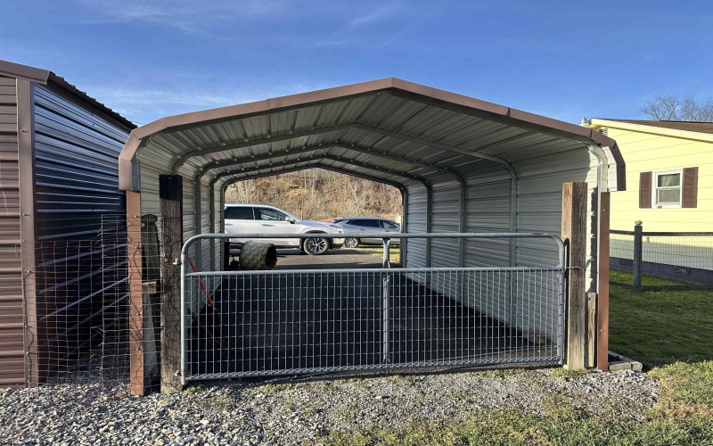 136 Forinash Road, Weston, West Virginia 26452-0000, 3 Bedrooms Bedrooms, 6 Rooms Rooms,2 BathroomsBathrooms,Single Family Detached,For Sale,Forinash,10163062