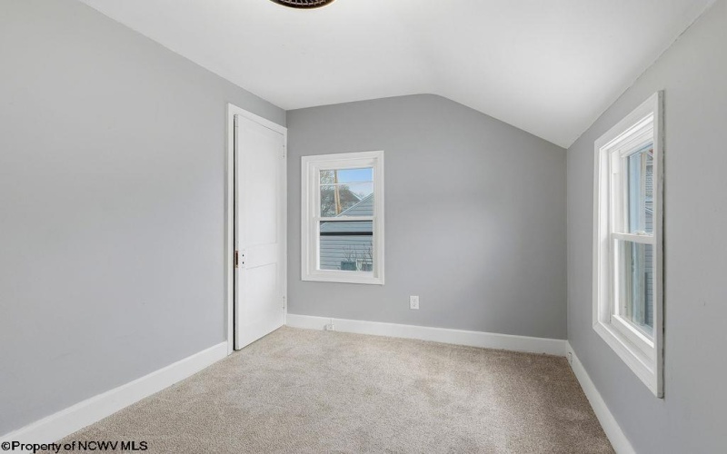 408 Maryland Avenue, Nutter Fort, West Virginia 26301, 3 Bedrooms Bedrooms, 6 Rooms Rooms,2 BathroomsBathrooms,Single Family Detached,For Sale,Maryland,10163066