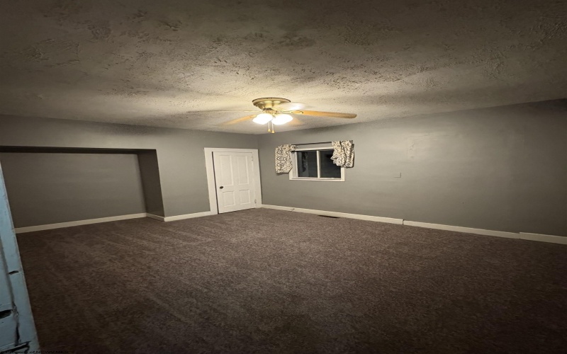 701 View Avenue, Fairmont, West Virginia 26554, 3 Bedrooms Bedrooms, 6 Rooms Rooms,2 BathroomsBathrooms,Single Family Detached,For Sale,View,10163061