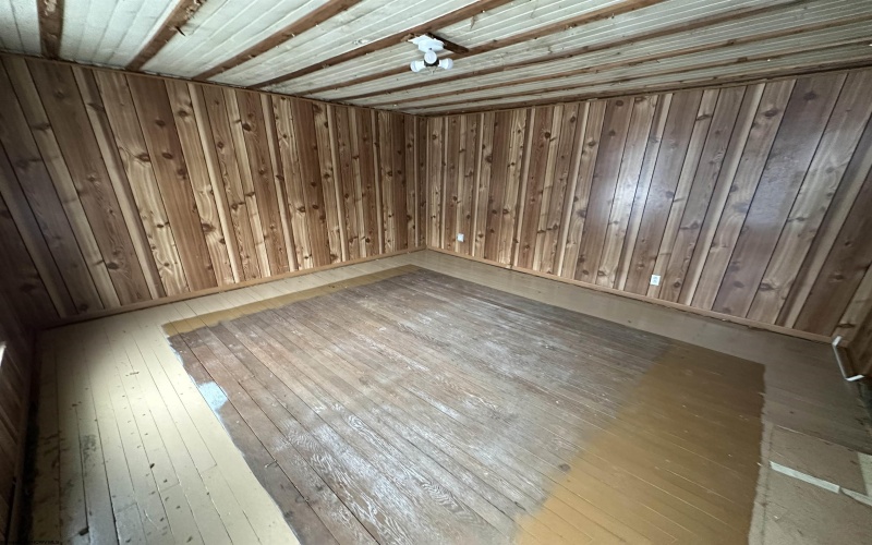 318 Broad Street, Weston, West Virginia 26452, 3 Bedrooms Bedrooms, 6 Rooms Rooms,1 BathroomBathrooms,Single Family Detached,For Sale,Broad,10163075