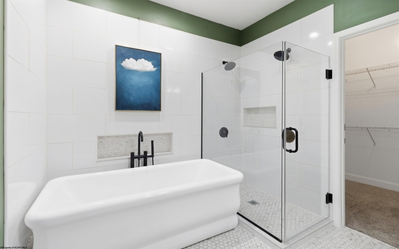 512 Persimmon Lane, Bridgeport, West Virginia 26330, 3 Bedrooms Bedrooms, 8 Rooms Rooms,2 BathroomsBathrooms,Single Family Attached,For Sale,Persimmon,10163072