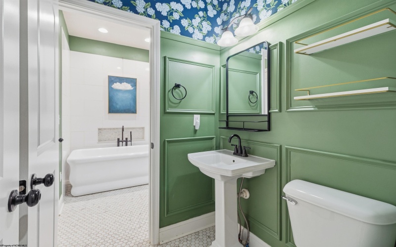 512 Persimmon Lane, Bridgeport, West Virginia 26330, 3 Bedrooms Bedrooms, 8 Rooms Rooms,2 BathroomsBathrooms,Single Family Attached,For Sale,Persimmon,10163072