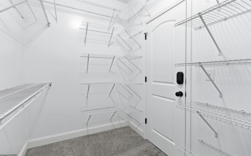 512 Persimmon Lane, Bridgeport, West Virginia 26330, 3 Bedrooms Bedrooms, 8 Rooms Rooms,2 BathroomsBathrooms,Single Family Attached,For Sale,Persimmon,10163072