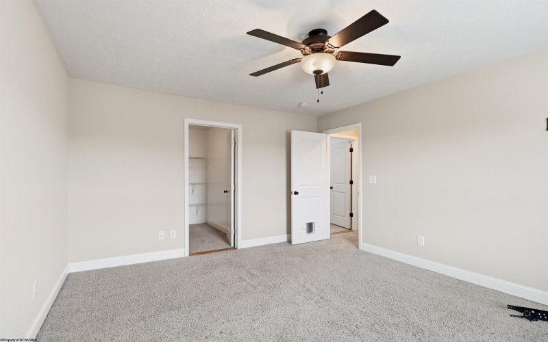 512 Persimmon Lane, Bridgeport, West Virginia 26330, 3 Bedrooms Bedrooms, 8 Rooms Rooms,2 BathroomsBathrooms,Single Family Attached,For Sale,Persimmon,10163072