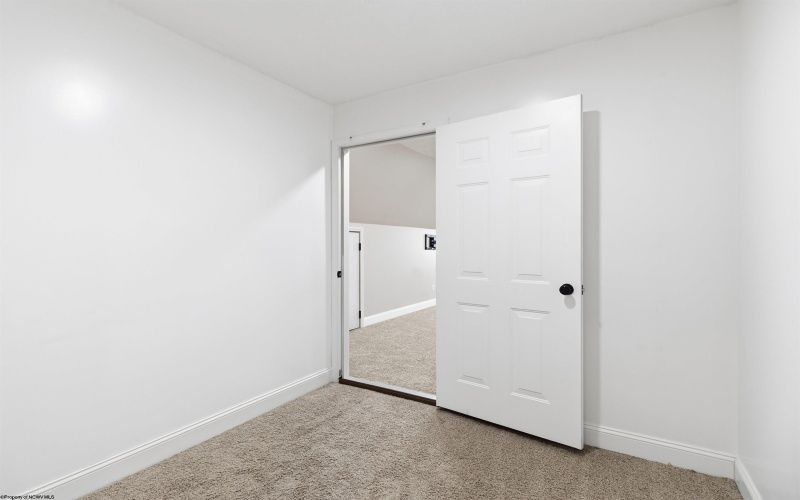 512 Persimmon Lane, Bridgeport, West Virginia 26330, 3 Bedrooms Bedrooms, 8 Rooms Rooms,2 BathroomsBathrooms,Single Family Attached,For Sale,Persimmon,10163072