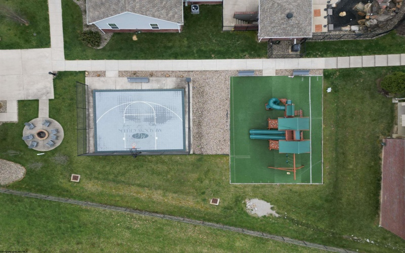 512 Persimmon Lane, Bridgeport, West Virginia 26330, 3 Bedrooms Bedrooms, 8 Rooms Rooms,2 BathroomsBathrooms,Single Family Attached,For Sale,Persimmon,10163072