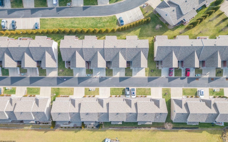 512 Persimmon Lane, Bridgeport, West Virginia 26330, 3 Bedrooms Bedrooms, 8 Rooms Rooms,2 BathroomsBathrooms,Single Family Attached,For Sale,Persimmon,10163072