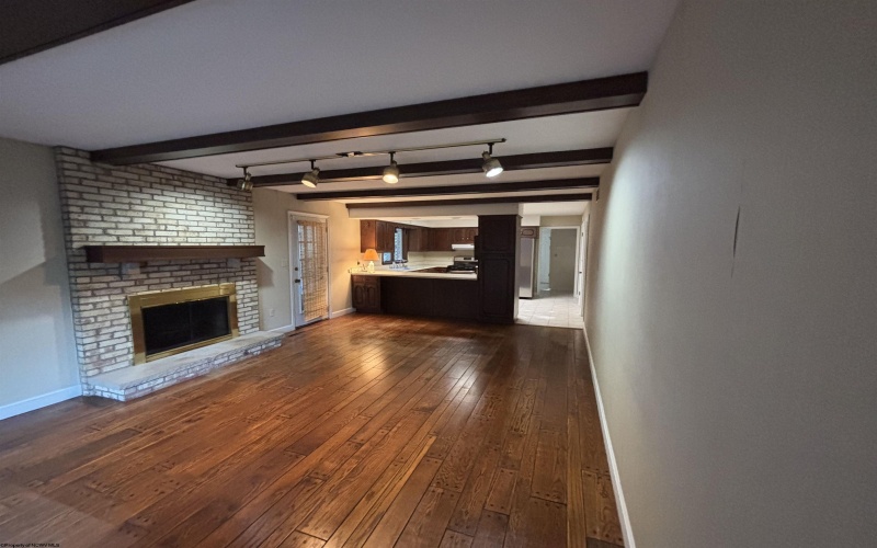 121 Stoneybrook Road, Clarksburg, West Virginia 26301-5658, 3 Bedrooms Bedrooms, 8 Rooms Rooms,2 BathroomsBathrooms,Single Family Detached,For Sale,Stoneybrook,10160756