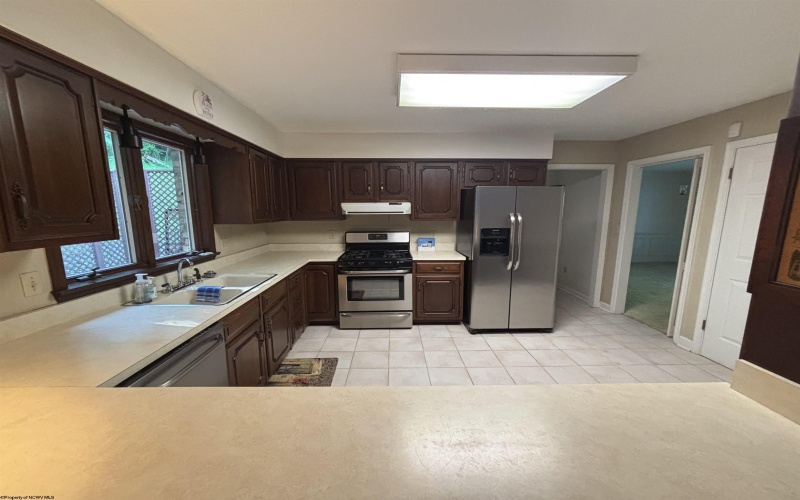 121 Stoneybrook Road, Clarksburg, West Virginia 26301-5658, 3 Bedrooms Bedrooms, 8 Rooms Rooms,2 BathroomsBathrooms,Single Family Detached,For Sale,Stoneybrook,10160756