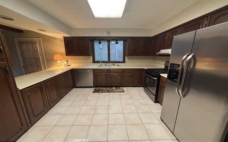 121 Stoneybrook Road, Clarksburg, West Virginia 26301-5658, 3 Bedrooms Bedrooms, 8 Rooms Rooms,2 BathroomsBathrooms,Single Family Detached,For Sale,Stoneybrook,10160756