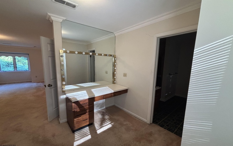 121 Stoneybrook Road, Clarksburg, West Virginia 26301-5658, 3 Bedrooms Bedrooms, 8 Rooms Rooms,2 BathroomsBathrooms,Single Family Detached,For Sale,Stoneybrook,10160756