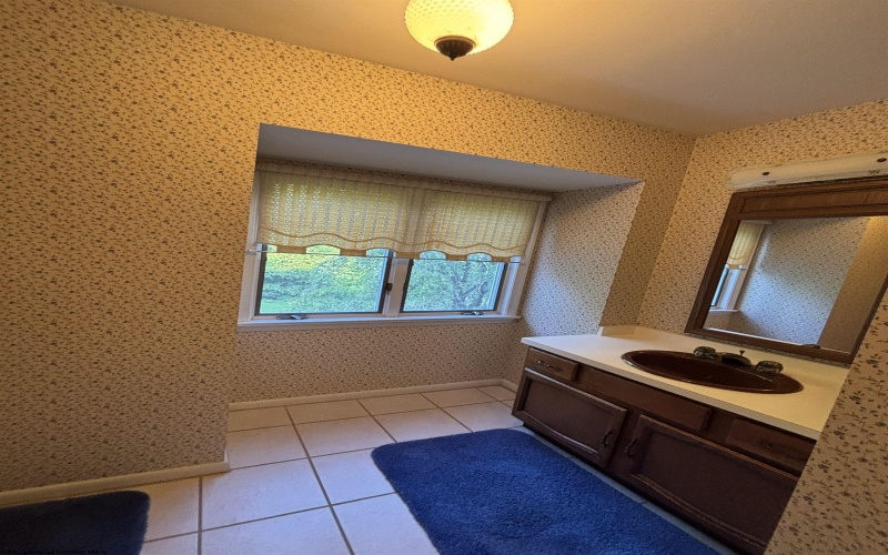 121 Stoneybrook Road, Clarksburg, West Virginia 26301-5658, 3 Bedrooms Bedrooms, 8 Rooms Rooms,2 BathroomsBathrooms,Single Family Detached,For Sale,Stoneybrook,10160756