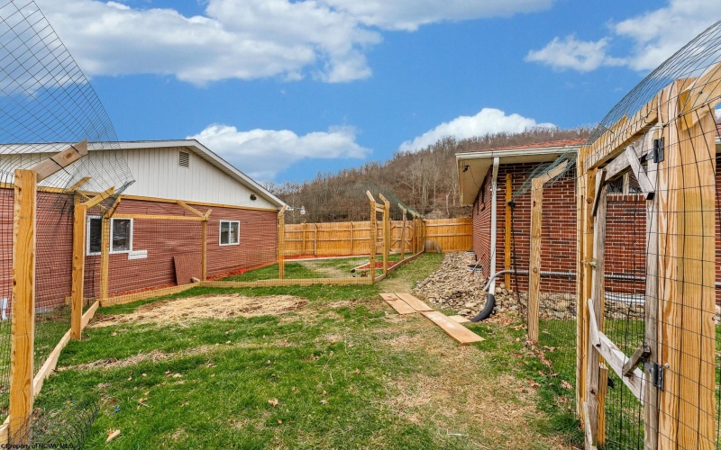 7488 Mason Dixon HWY Highway, Wana, West Virginia 26590, 2 Bedrooms Bedrooms, 7 Rooms Rooms,2 BathroomsBathrooms,Single Family Detached,For Sale,Mason Dixon HWY,10163079