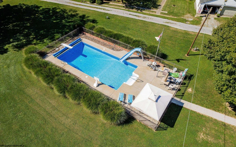 7488 Mason Dixon HWY Highway, Wana, West Virginia 26590, 2 Bedrooms Bedrooms, 7 Rooms Rooms,2 BathroomsBathrooms,Single Family Detached,For Sale,Mason Dixon HWY,10163079