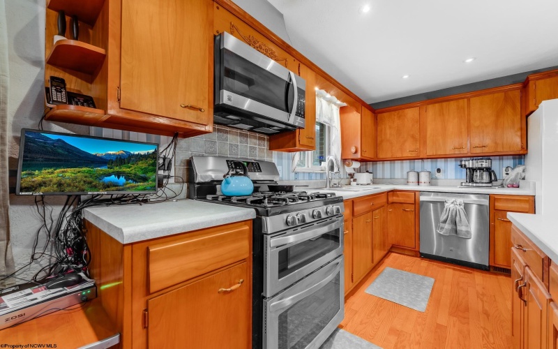 7488 Mason Dixon HWY Highway, Wana, West Virginia 26590, 2 Bedrooms Bedrooms, 7 Rooms Rooms,2 BathroomsBathrooms,Single Family Detached,For Sale,Mason Dixon HWY,10163079