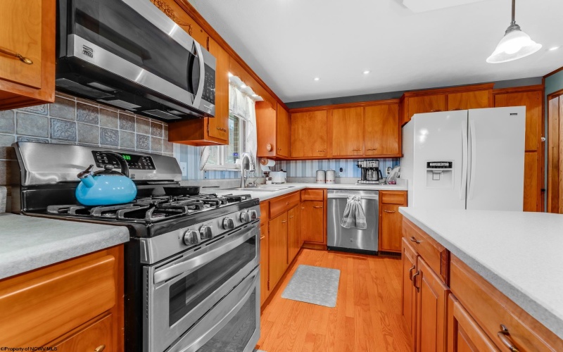 7488 Mason Dixon HWY Highway, Wana, West Virginia 26590, 2 Bedrooms Bedrooms, 7 Rooms Rooms,2 BathroomsBathrooms,Single Family Detached,For Sale,Mason Dixon HWY,10163079