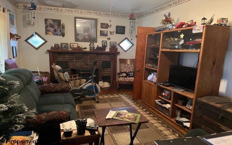 10 Field Drive, Moatsville, West Virginia 26405, 2 Bedrooms Bedrooms, 4 Rooms Rooms,1 BathroomBathrooms,Single Family Detached,For Sale,Field,10163078 10 Field Drive, Moatsville, West Virginia 26405, 2 Bedrooms Bedrooms, 4 Rooms Rooms,1 BathroomBathrooms,Single Family Detached,For Sale,Field,10163078