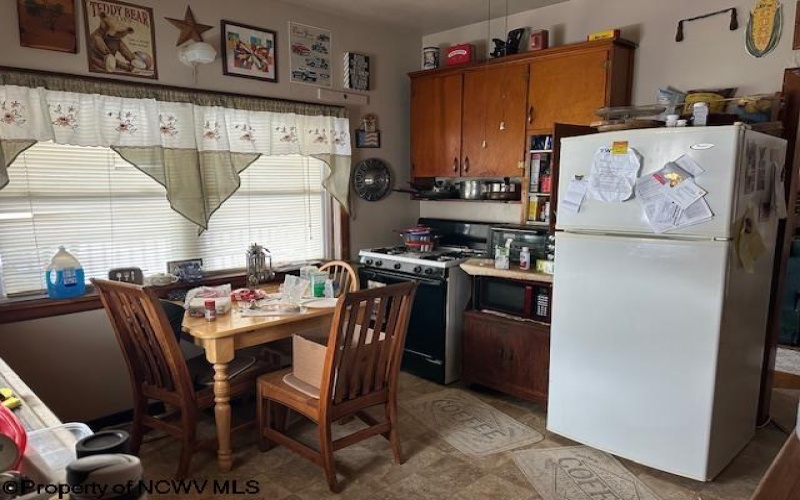 10 Field Drive, Moatsville, West Virginia 26405, 2 Bedrooms Bedrooms, 4 Rooms Rooms,1 BathroomBathrooms,Single Family Detached,For Sale,Field,10163078 10 Field Drive, Moatsville, West Virginia 26405, 2 Bedrooms Bedrooms, 4 Rooms Rooms,1 BathroomBathrooms,Single Family Detached,For Sale,Field,10163078