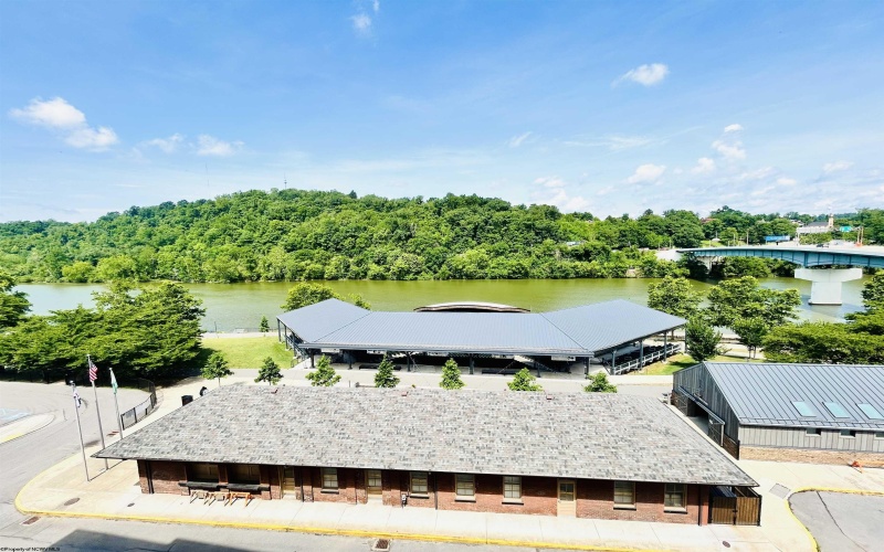 1117 University Avenue, Morgantown, West Virginia 26505, 1 Bedroom Bedrooms, 5 Rooms Rooms,1 BathroomBathrooms,Single Family Attached,For Sale,University,10160407