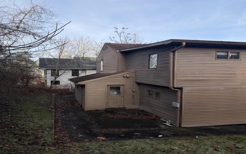 112 Cornell Avenue, Morgantown, West Virginia 26505, ,Multi-unit/income,For Sale,Cornell,10163091