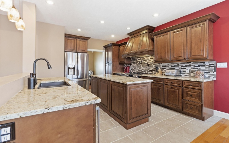 20 Blue Quill Road, Bridgeport, West Virginia 26330, 4 Bedrooms Bedrooms, 11 Rooms Rooms,4 BathroomsBathrooms,Single Family Detached,For Sale,Blue Quill,10163090