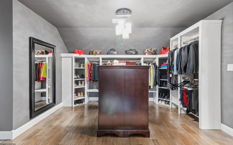 20 Blue Quill Road, Bridgeport, West Virginia 26330, 4 Bedrooms Bedrooms, 11 Rooms Rooms,4 BathroomsBathrooms,Single Family Detached,For Sale,Blue Quill,10163090