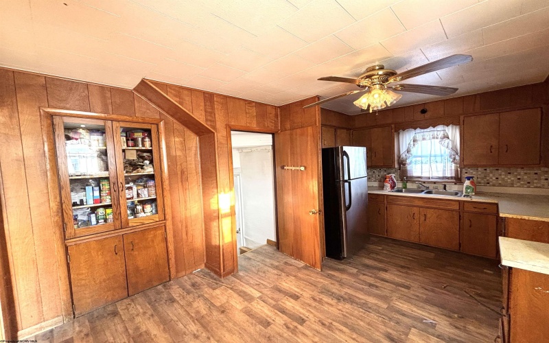 108 Ashcraft Court, Clarksburg, West Virginia 26301, 4 Bedrooms Bedrooms, 8 Rooms Rooms,1 BathroomBathrooms,Single Family Detached,For Sale,Ashcraft,10163084