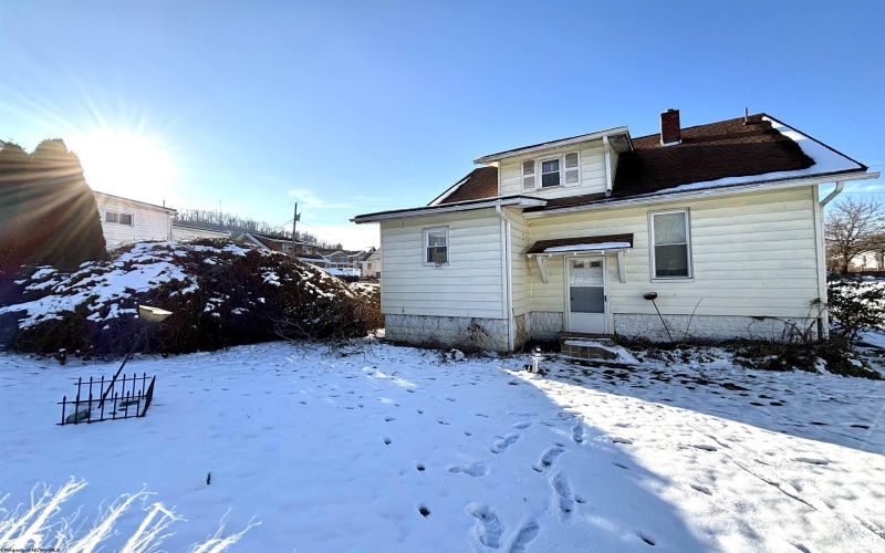 108 Ashcraft Court, Clarksburg, West Virginia 26301, 4 Bedrooms Bedrooms, 8 Rooms Rooms,1 BathroomBathrooms,Single Family Detached,For Sale,Ashcraft,10163084